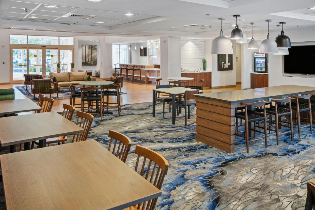 Fairfield Inn & Suites Ранчо Кордова Екстериор снимка